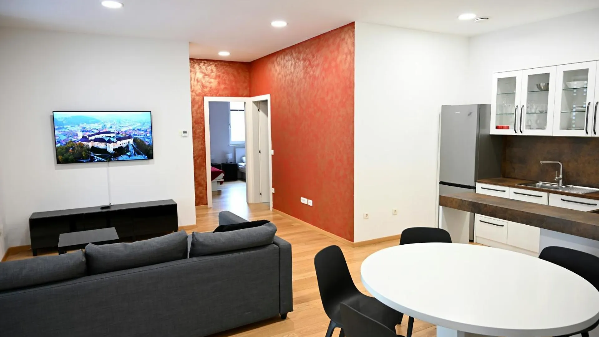 Argo Apartments Ljubljana 0*,